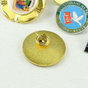 IW7402 Lapel pins